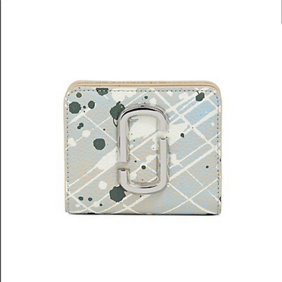 Authentic Marc Jacobs
Mini Compact Wallet - Picture 1 of 12